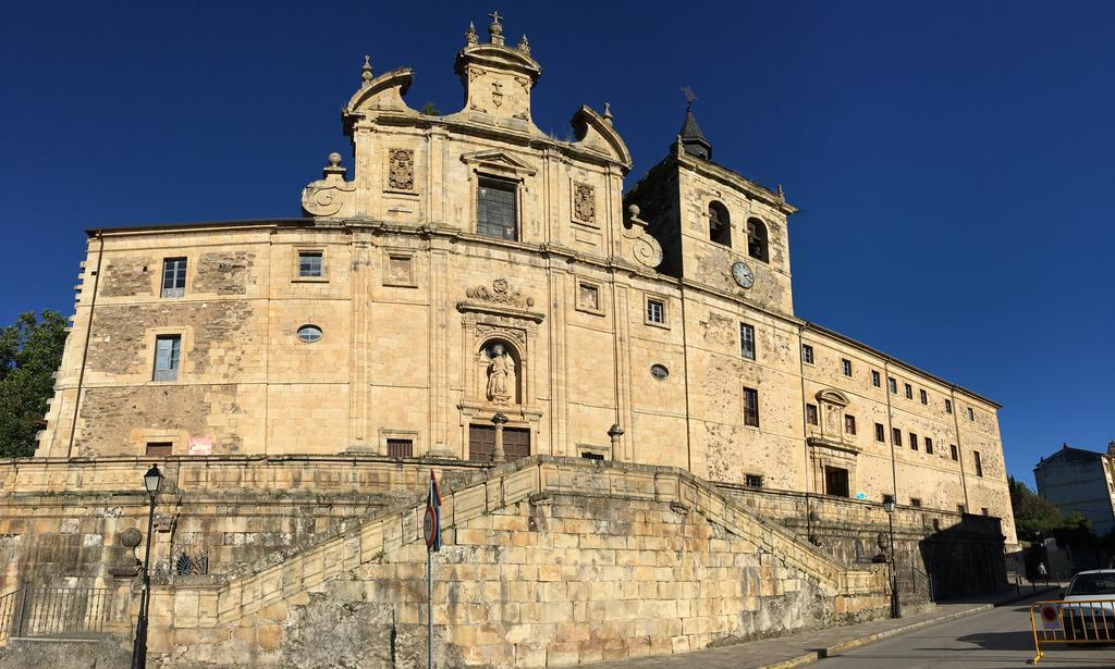 San Nicolas El Real Villafranca Del Bierzo Eksteriør bilde