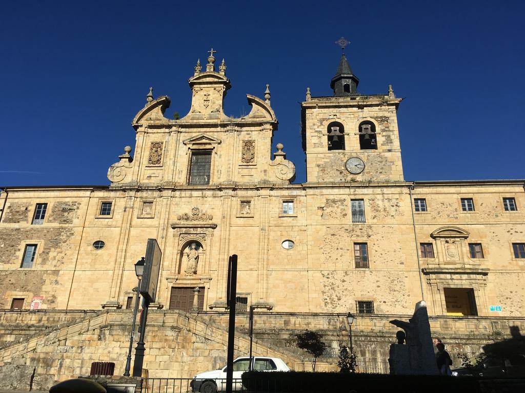 San Nicolas El Real Villafranca Del Bierzo Eksteriør bilde